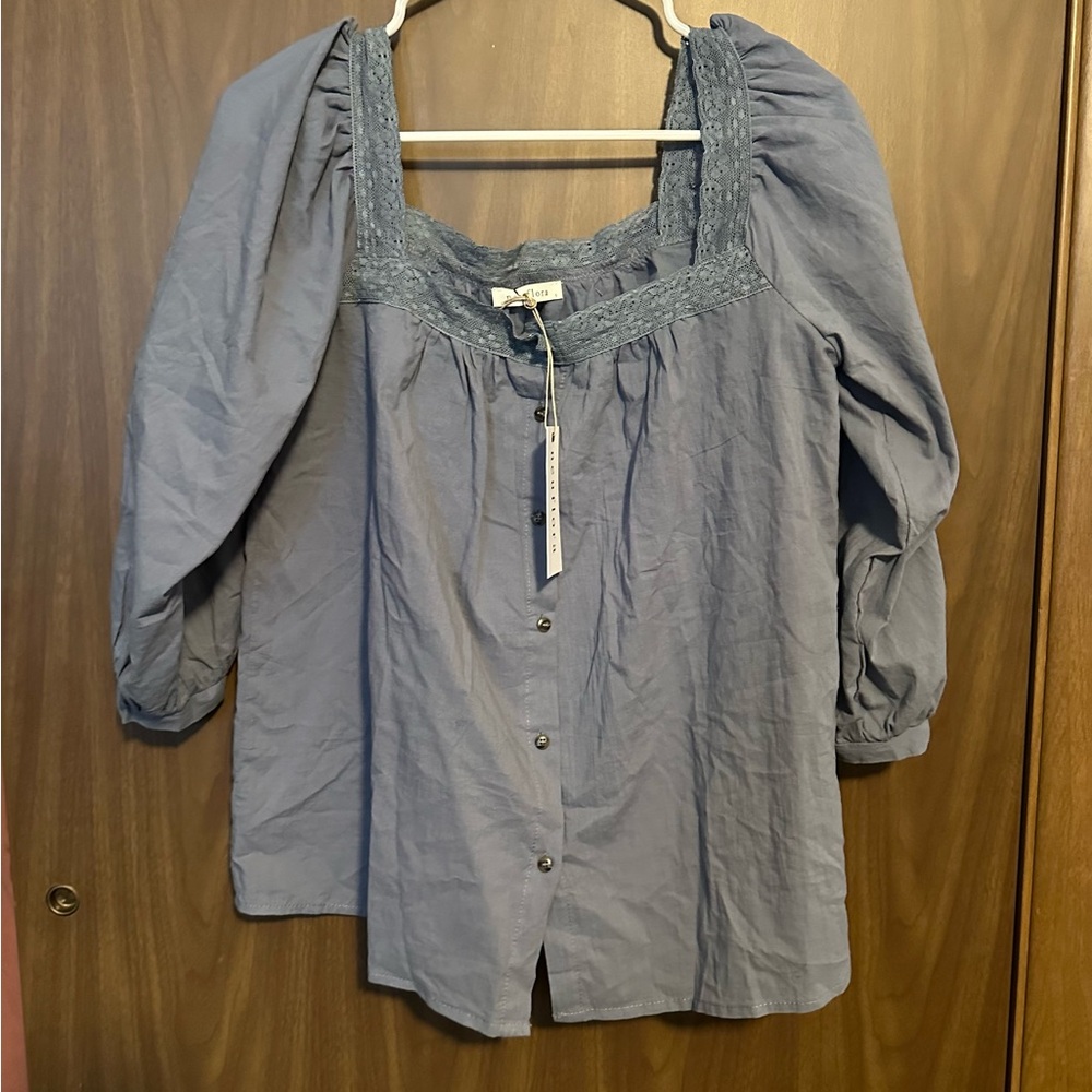 Neuflora Byron Bay blouse in Blue. NWT size S